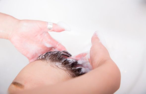 美容室でのシャンプー